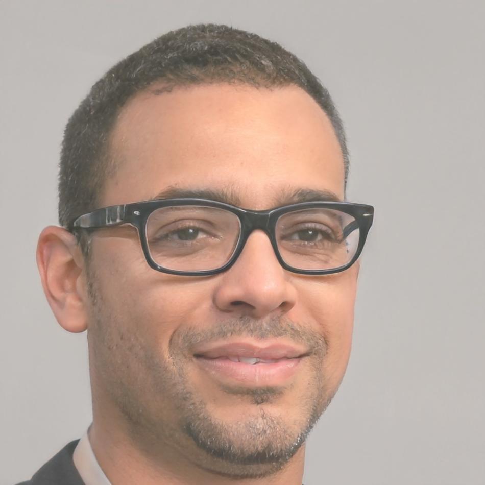 Retrato profesional de Máximo Torregrossa